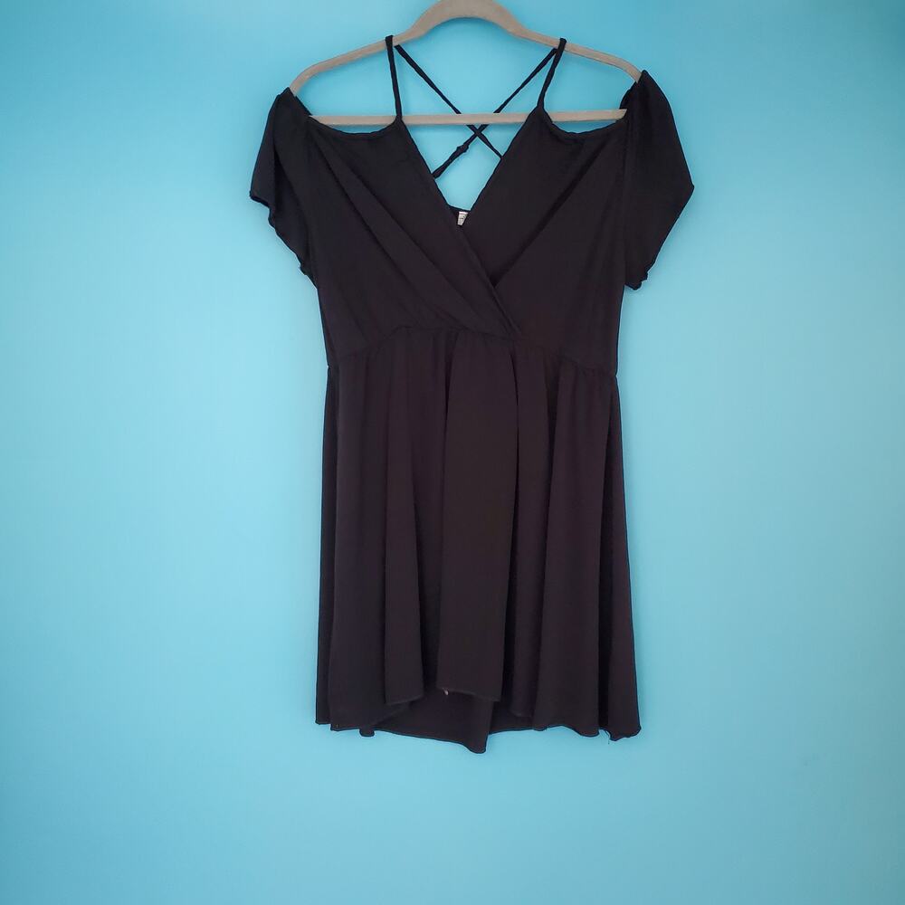 Laly's Closet Dress Size XL Black Cold Shoulder Wrap Style